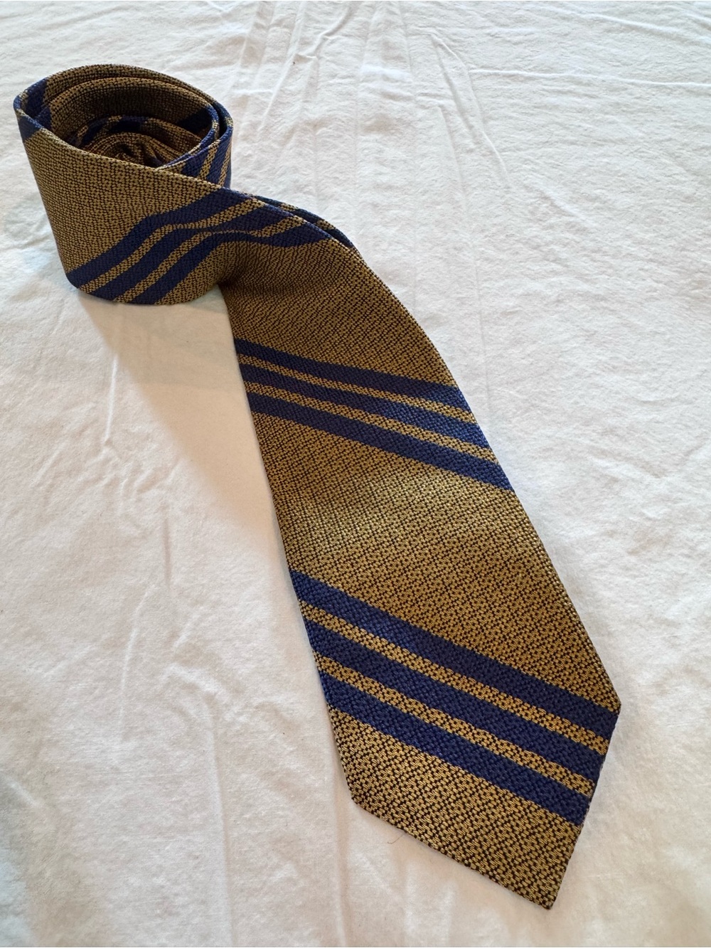 Brooks Brothers Red Fleece  Men's Knit Stripe Tie in Gold and Navy